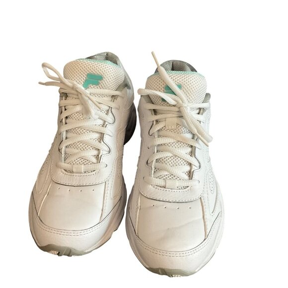 Fila Womens White Sneakers size 8 comfy classic casual EUC - Picture 2 of 11